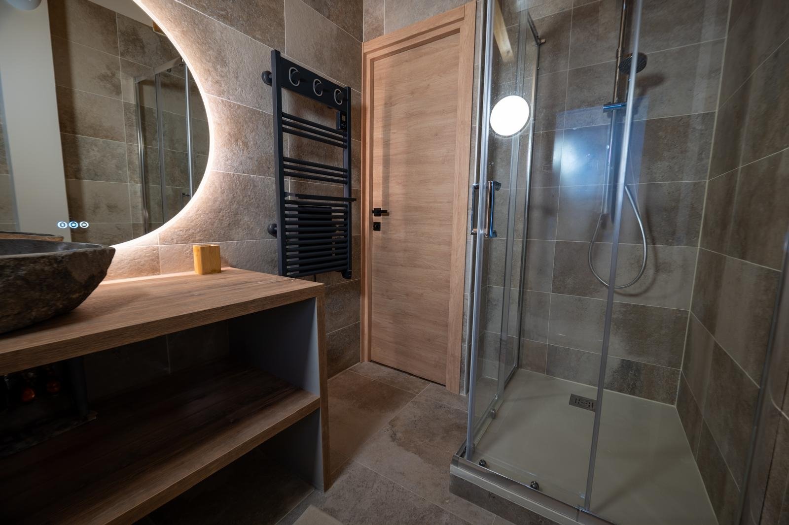 Salle de bain situé au 2ème étage