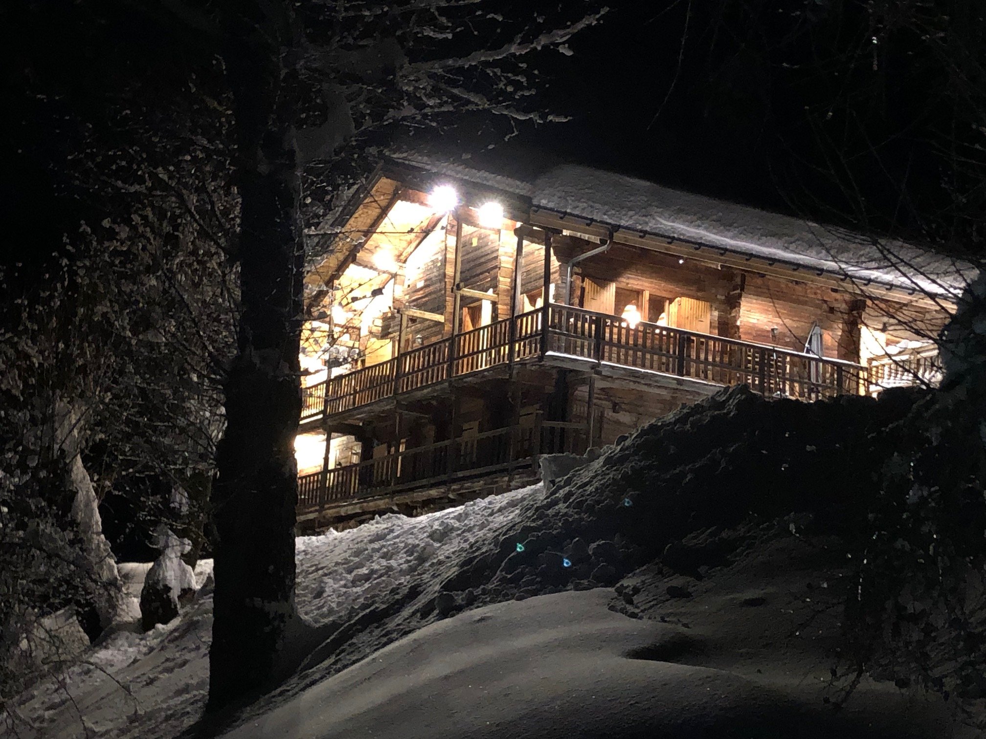 LE CHAMLET DE NUIT