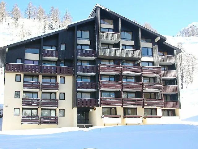 IMMEUBLE