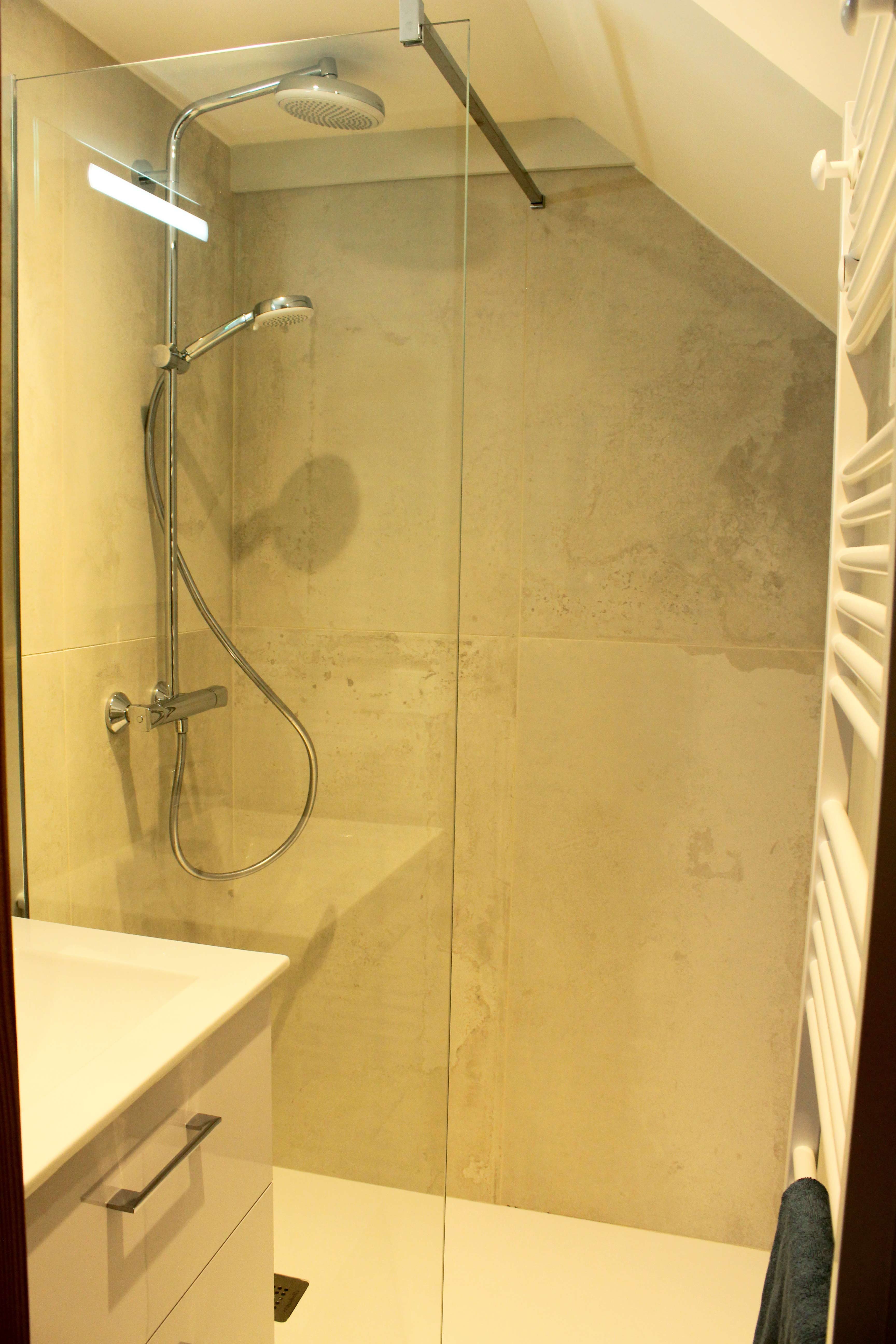 salle d'eau privative chambre 3