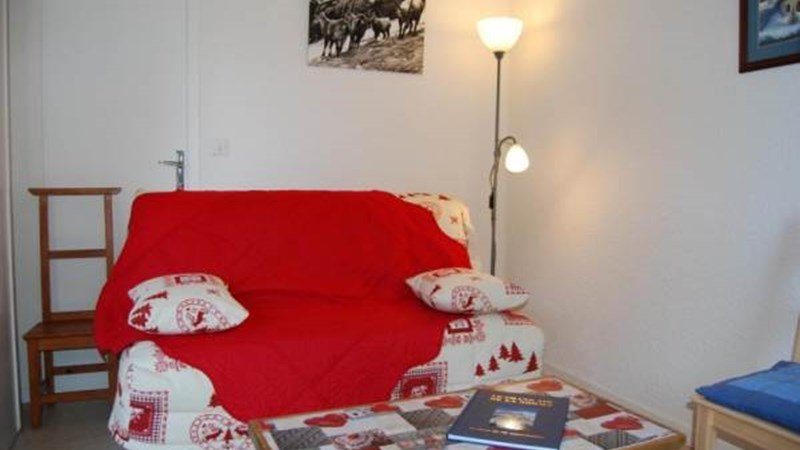 Salon / Chambre 1 : Salon avec cloison amovible pour la pièce transformer en chambre indépendante