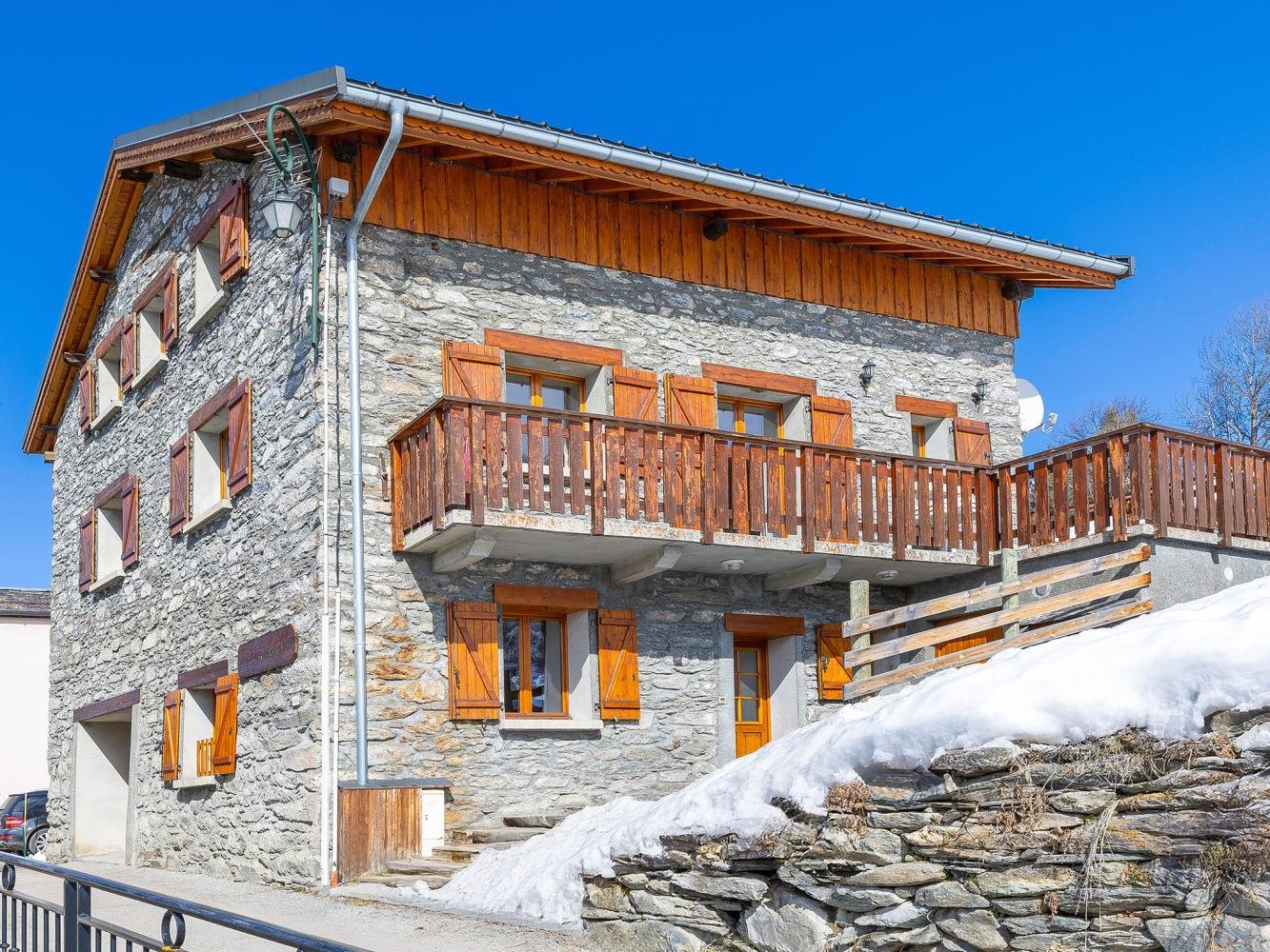 Chalet Balcon Cime de Caron