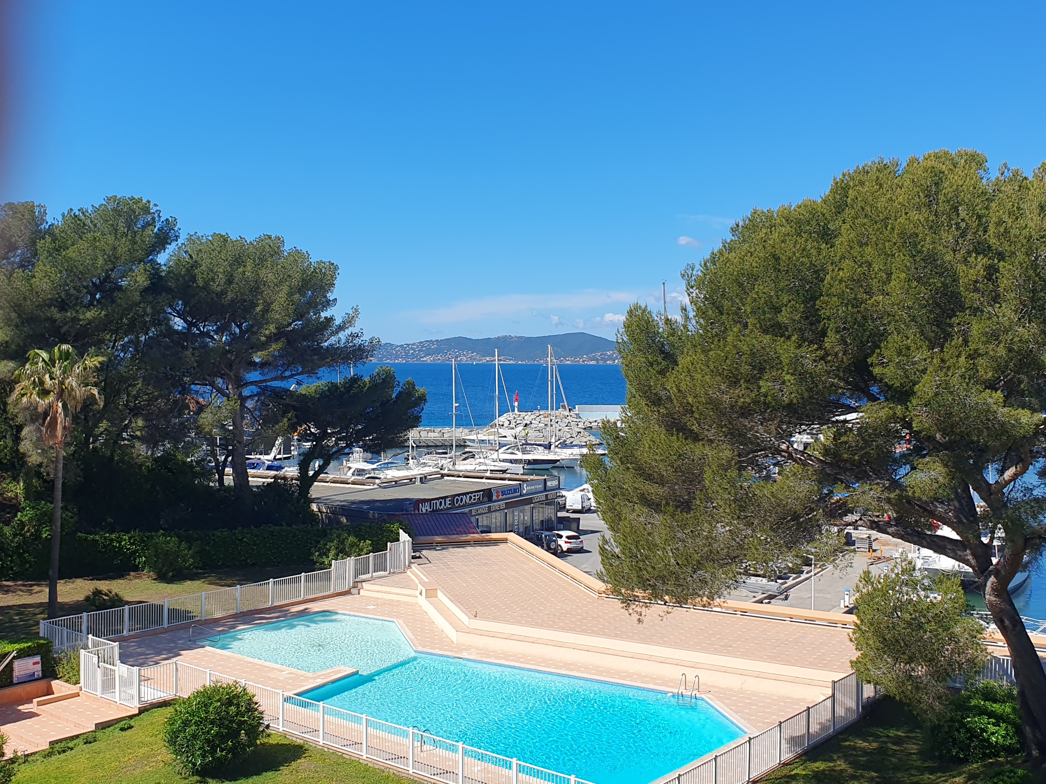 Piscine de la résidence
