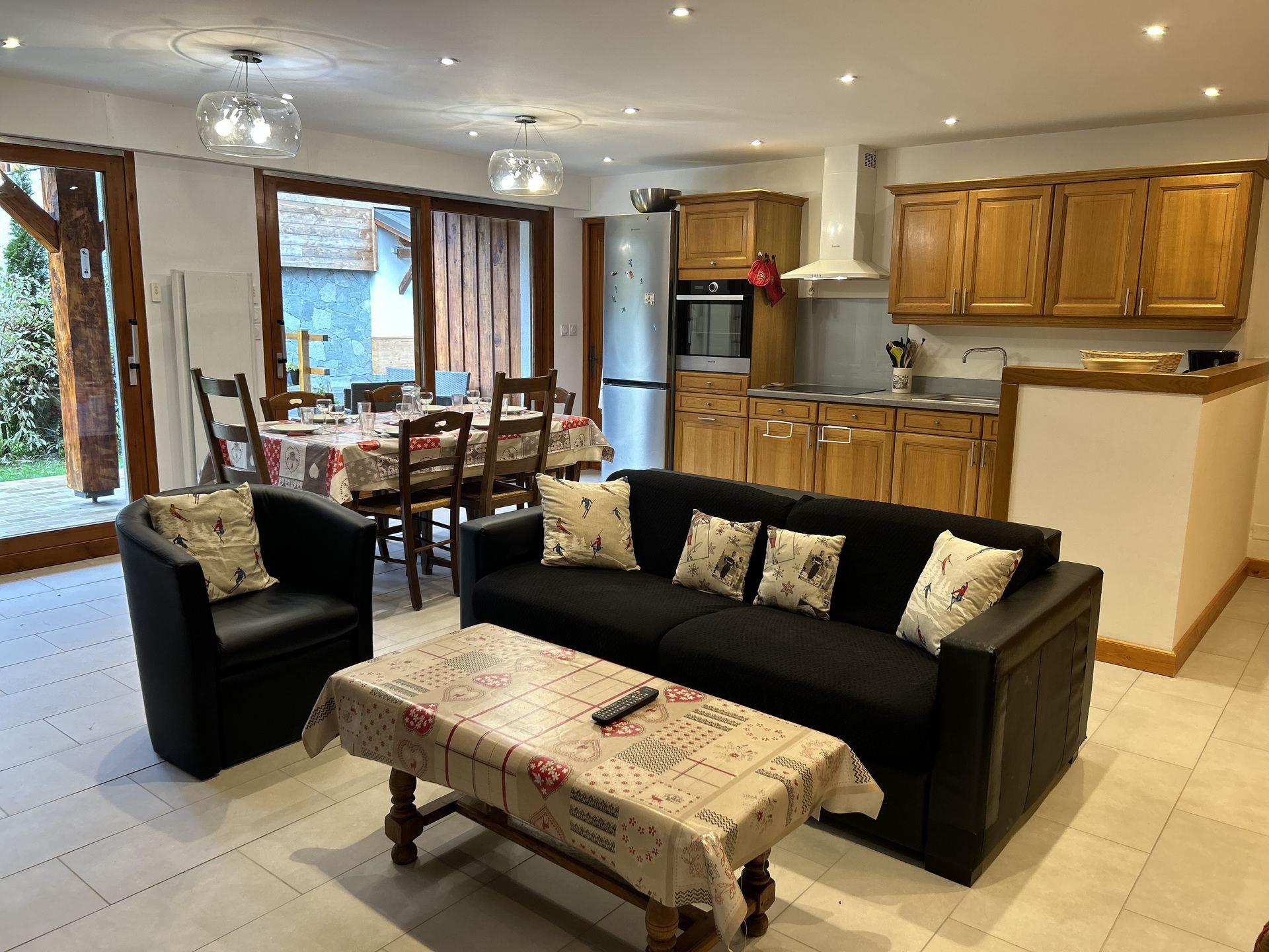 Spacieux appartement à 5 minutes à pied du village
