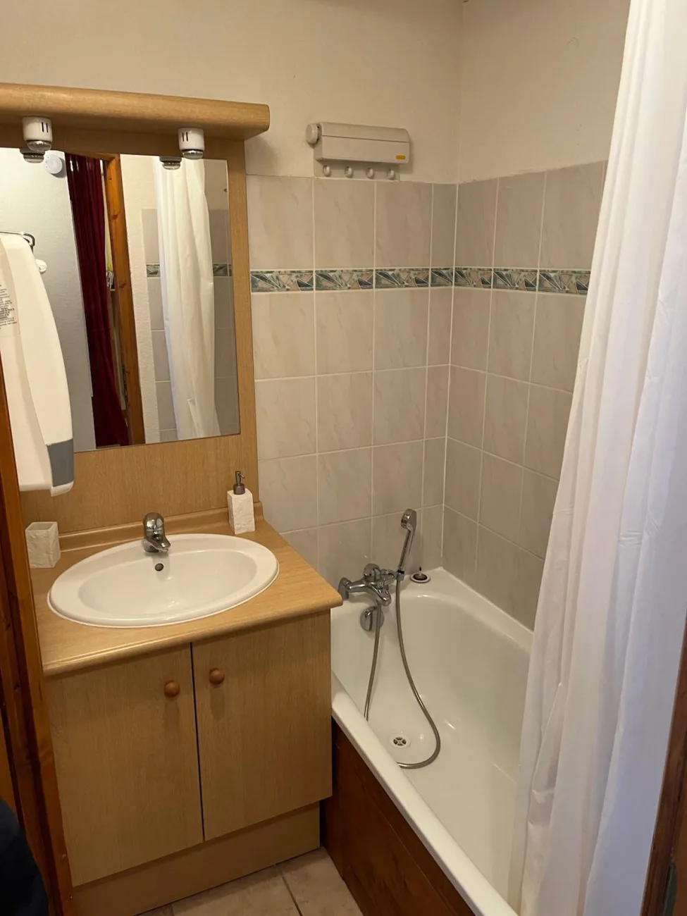 Salle de bain
(WC séparés)