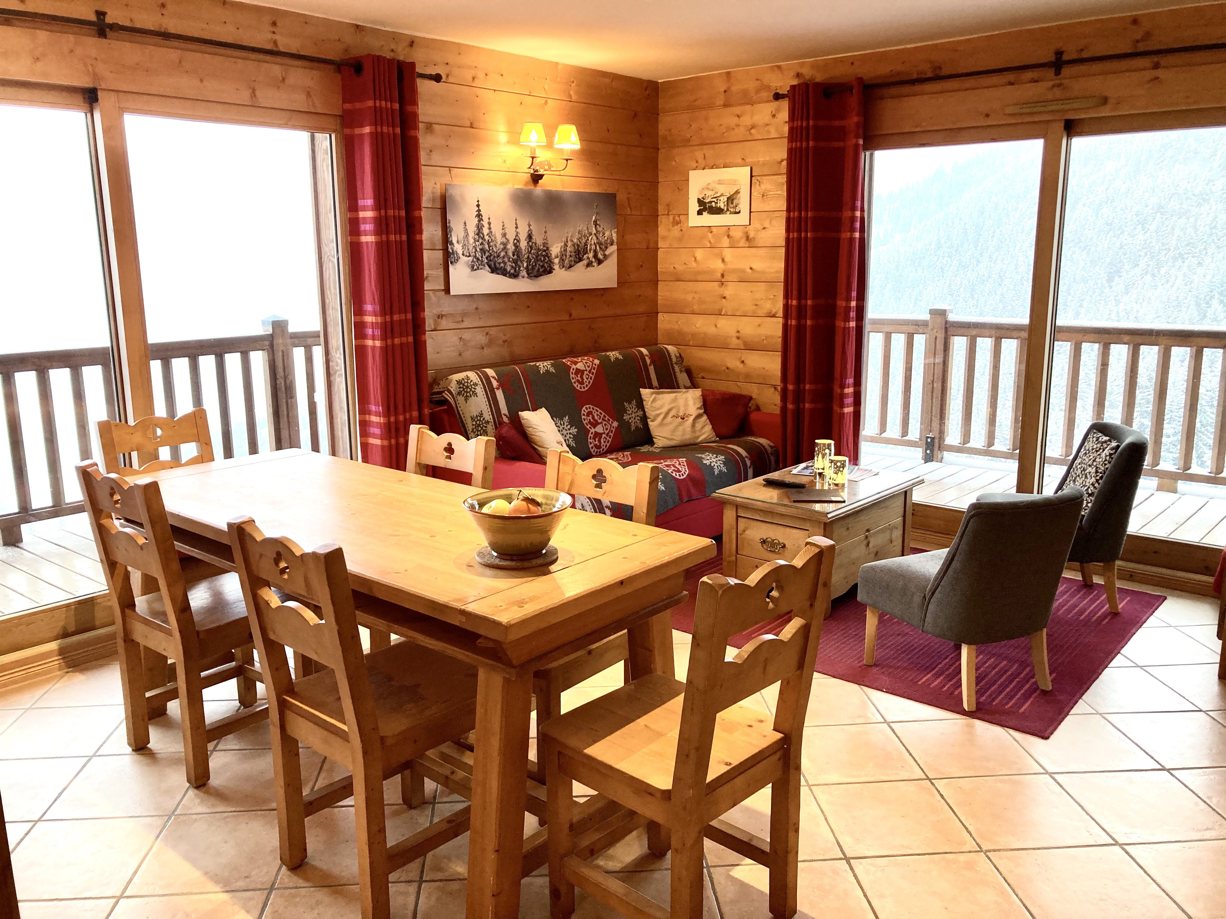 ESPACE SALON / SALLE A MANGER