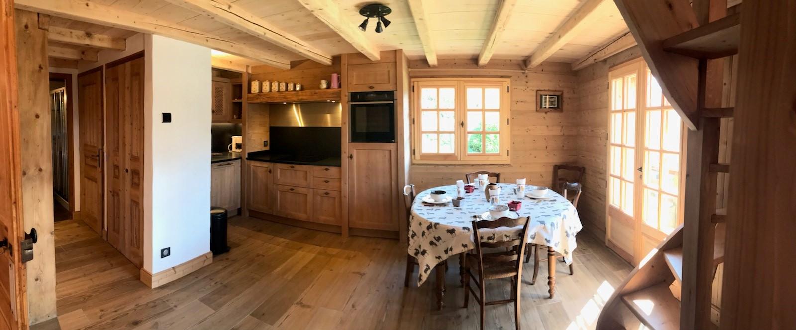 Partie cuisine de la pièce de vie