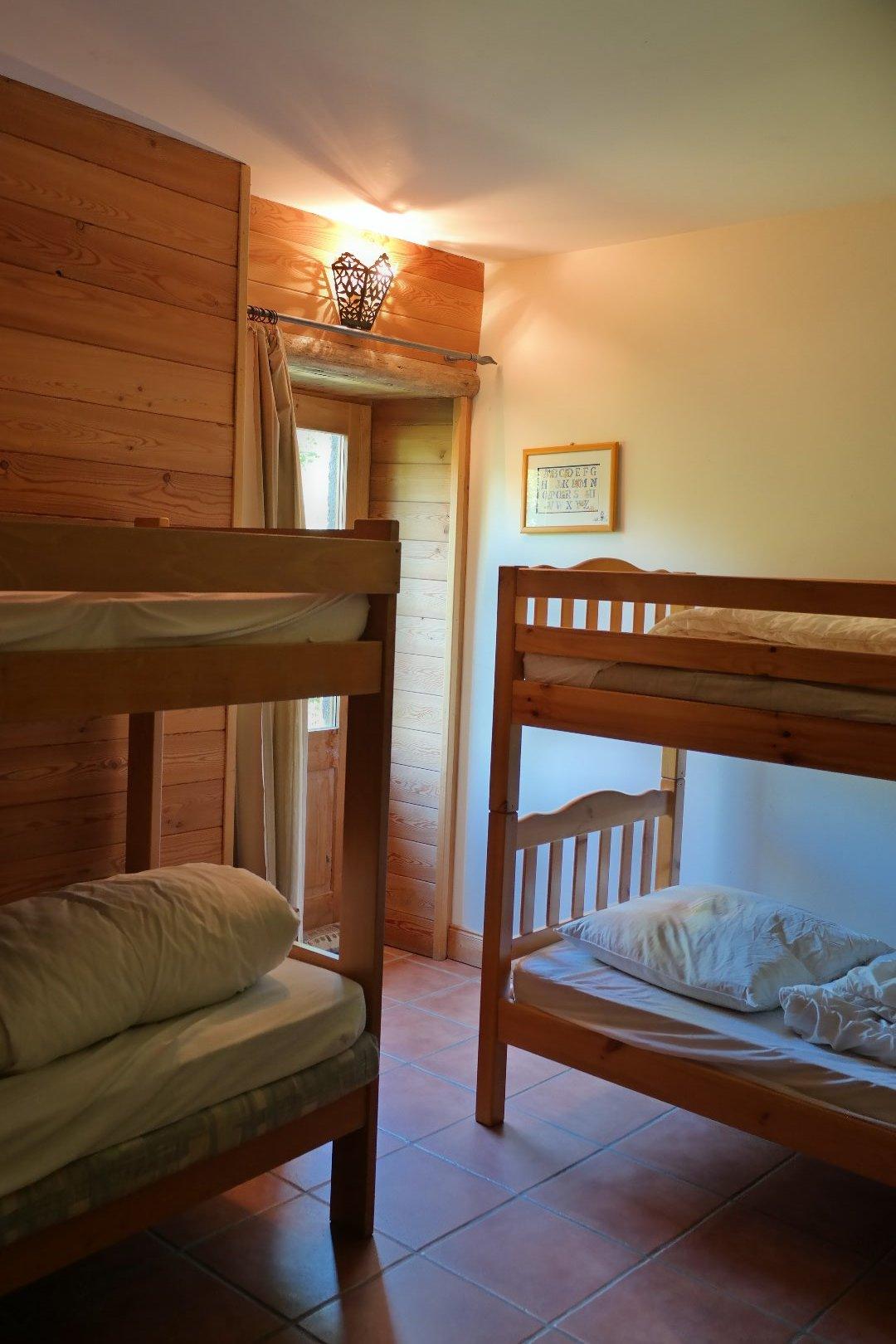 Chambre 3 2 lits superposés