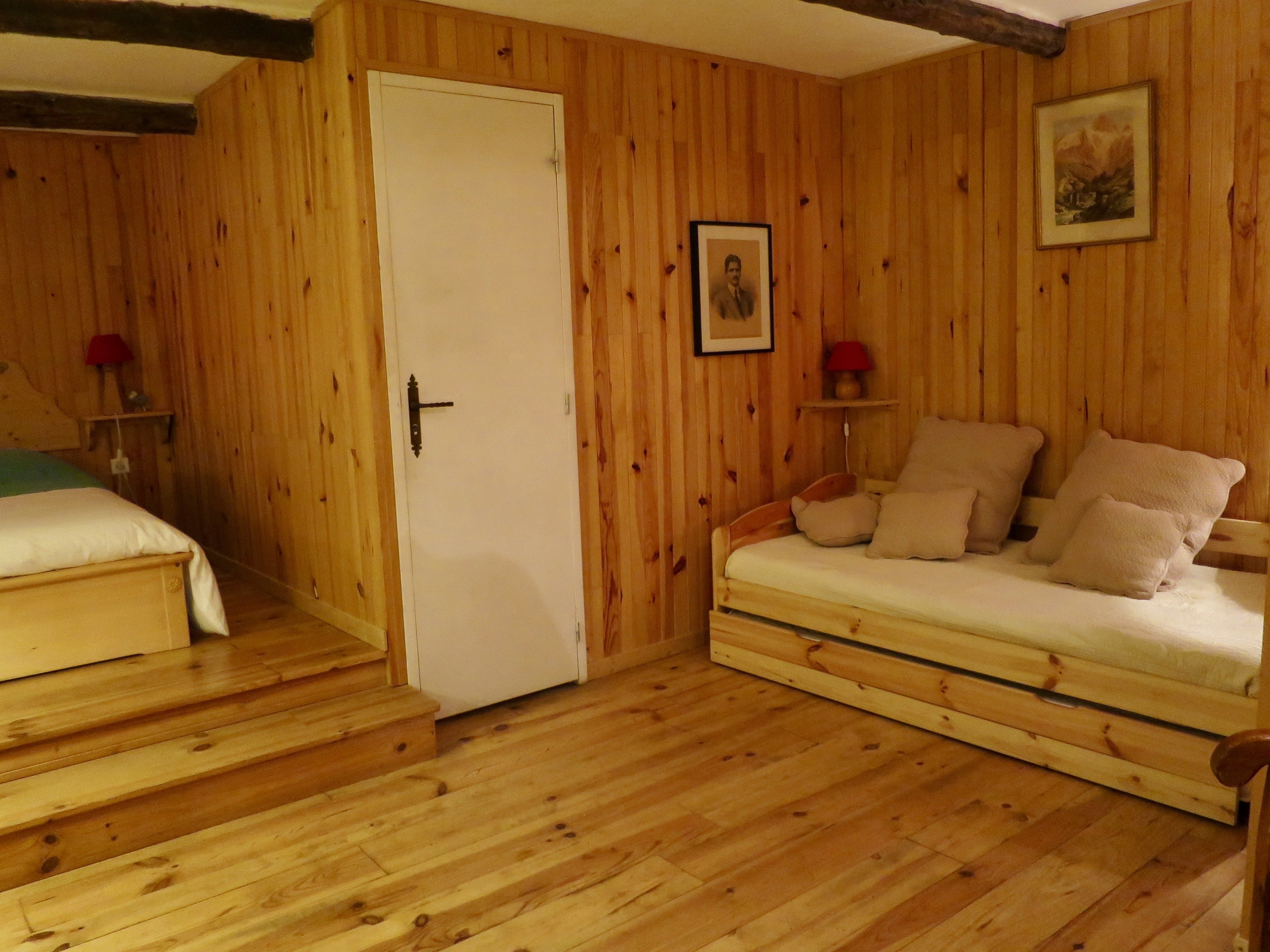Chambre 1/ le coin lit gigogne dans la chambre 