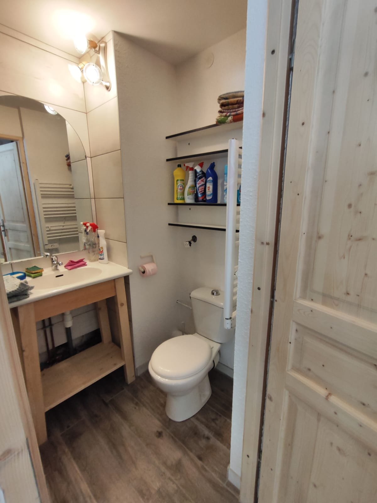 SALLE DE BAIN ET WC