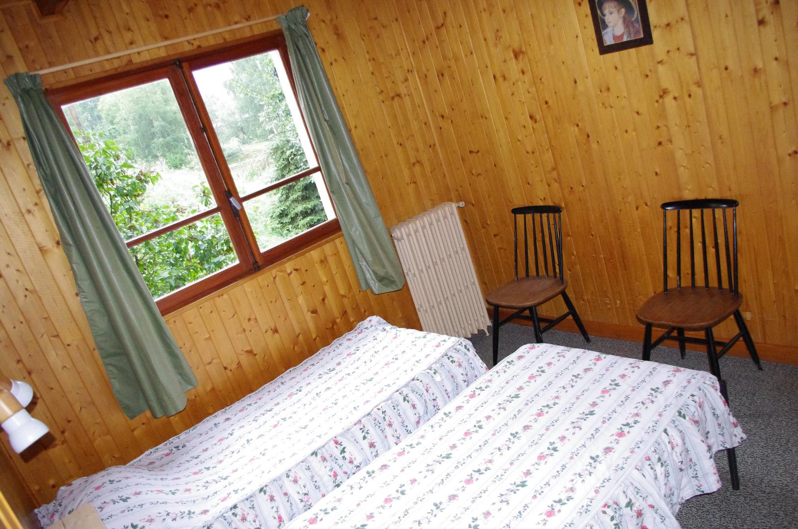 Chambre 2 lits simples (rez de chaussée côté jardin)