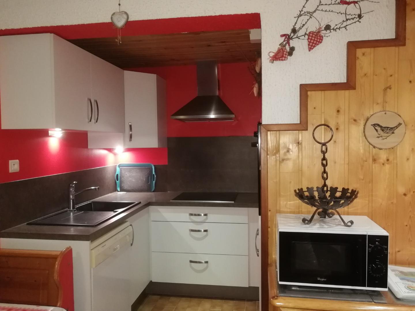 cuisine toute équipée : contrôlée à chaque départ