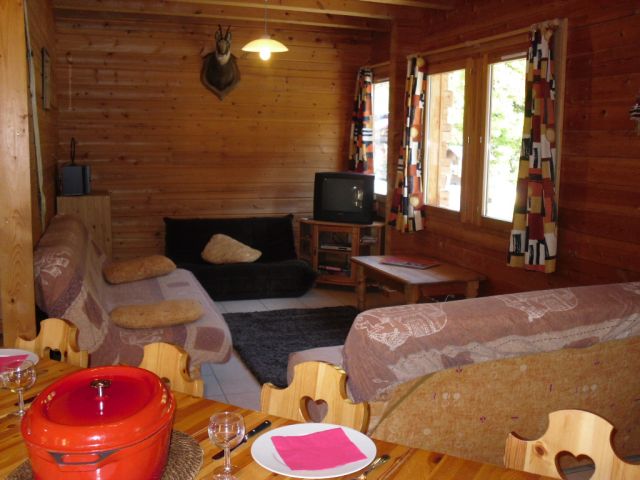 salon: tv, hifi, dvd, jeux...
