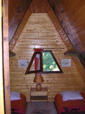 Une des deux chambres mansardées