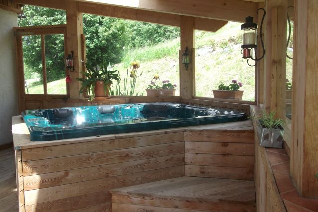 SPA en extérieur: un accés au spa est offert lors de votre séjour.
maillot-short interdit