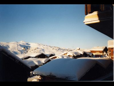 Vue depuis le balcon coté droit.