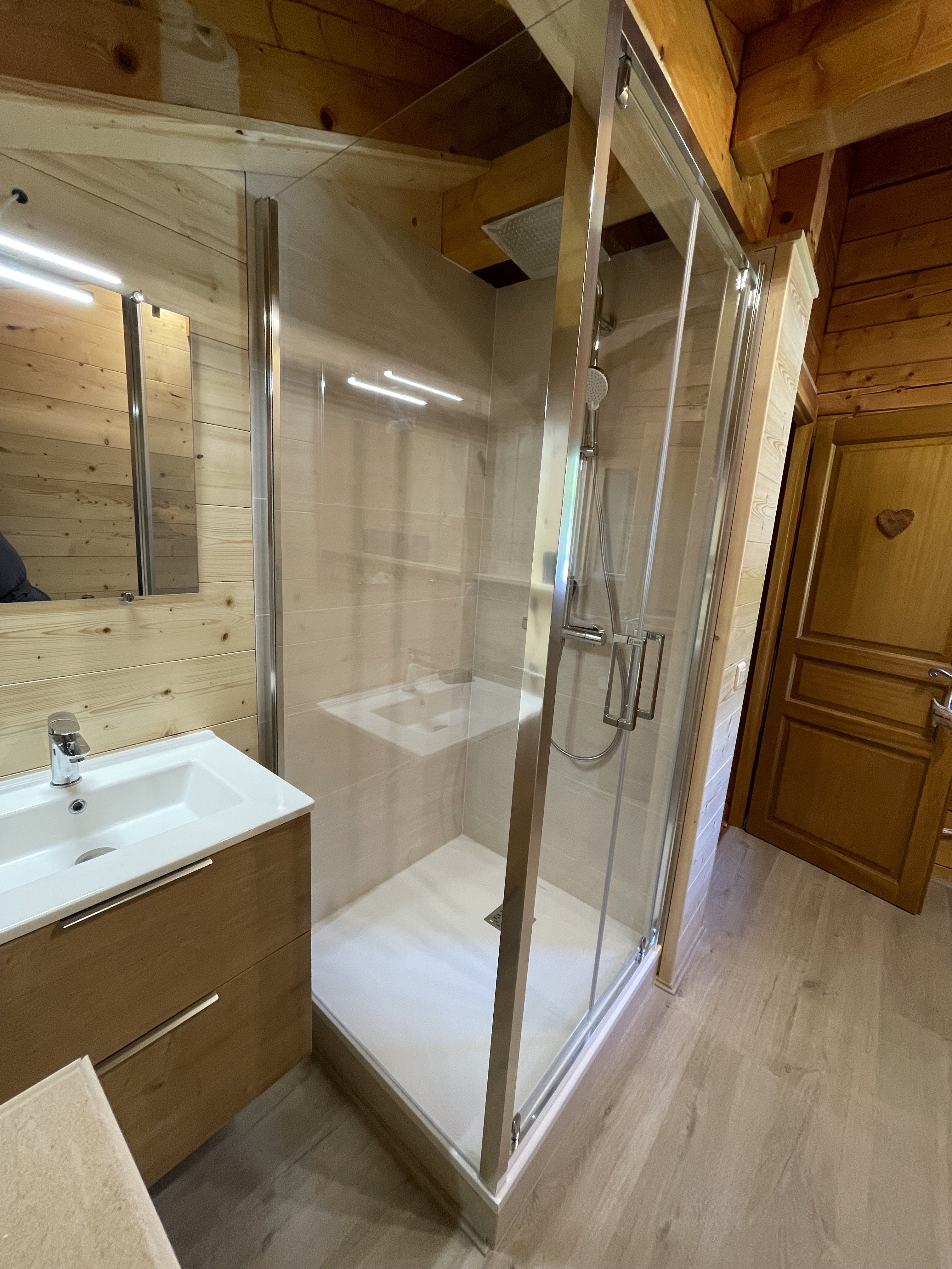 Salle de douche premier étage