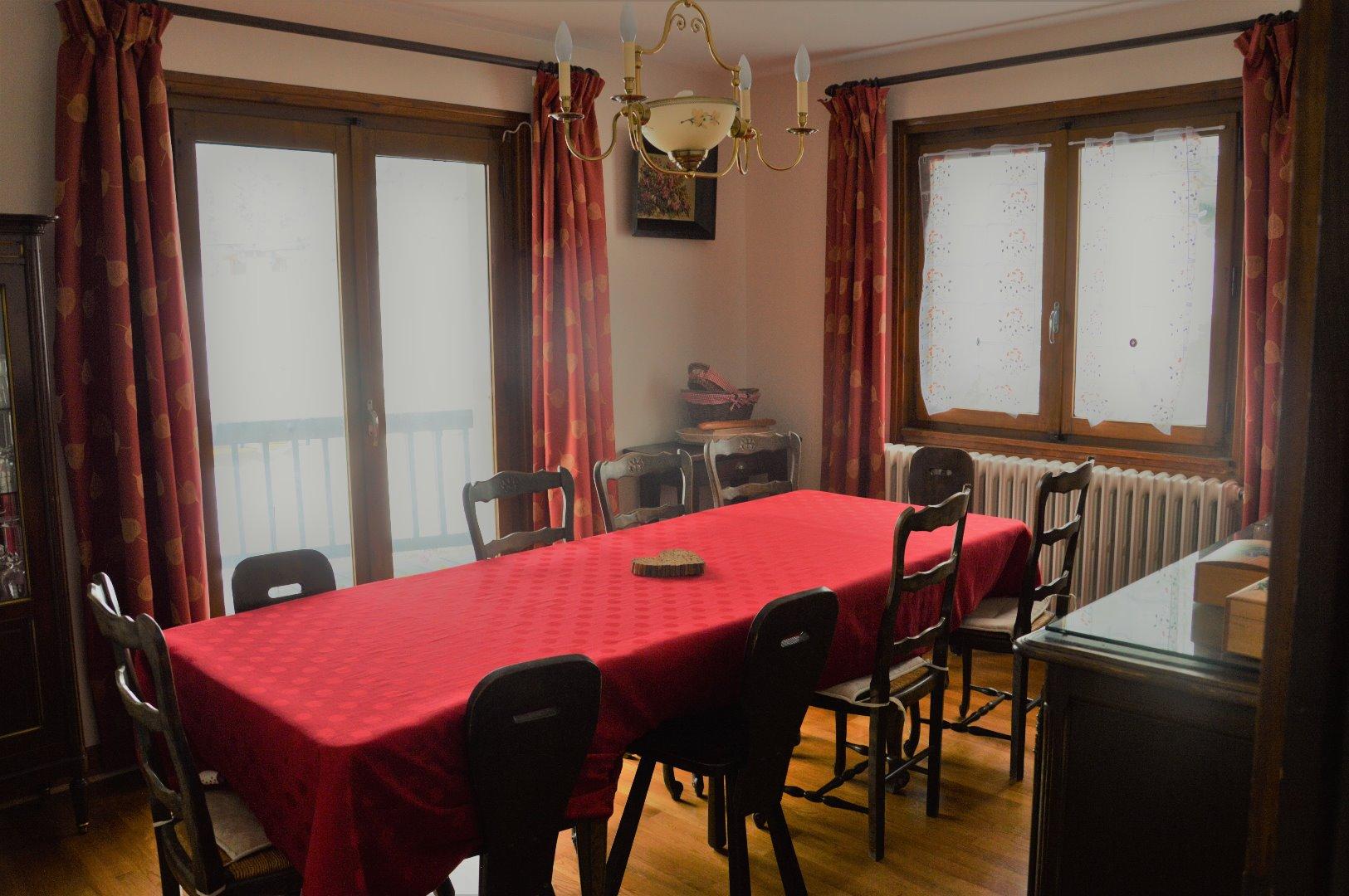 Salle à Manger avec balcon