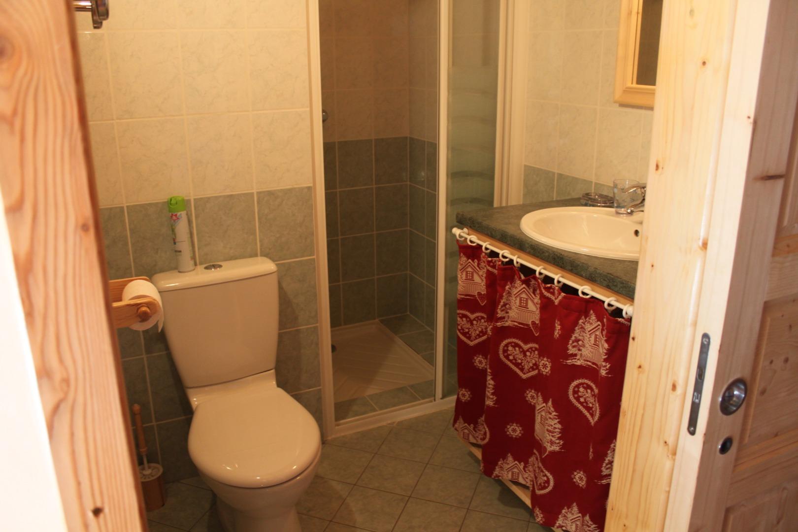 salle de bain chambre +1