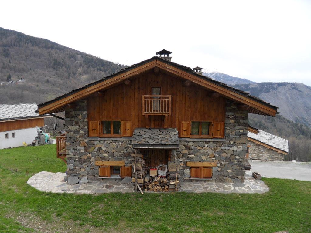 un joli terrain plat autour du chalet