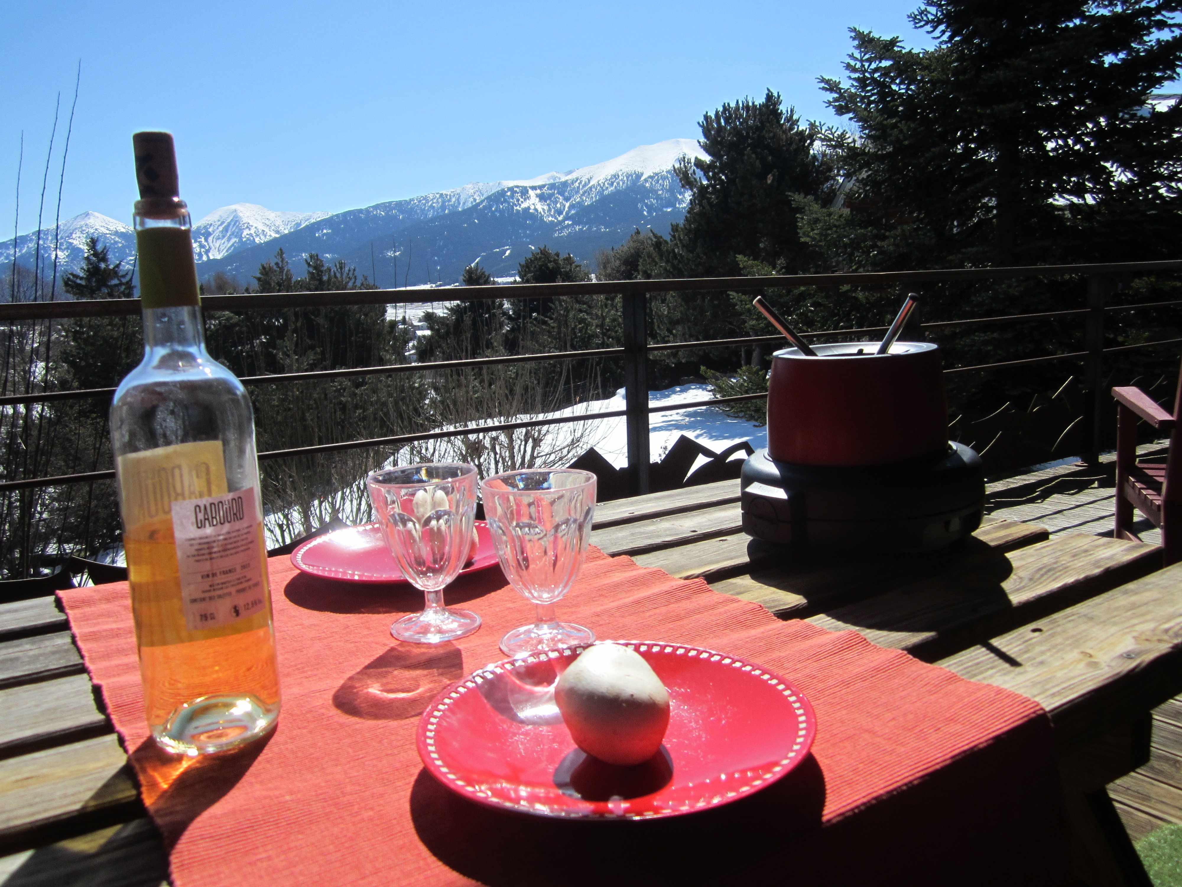 Un coin de paradis et fondue en plein air !!