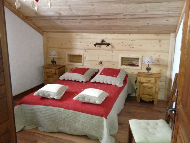 Chambre lit 140 cms