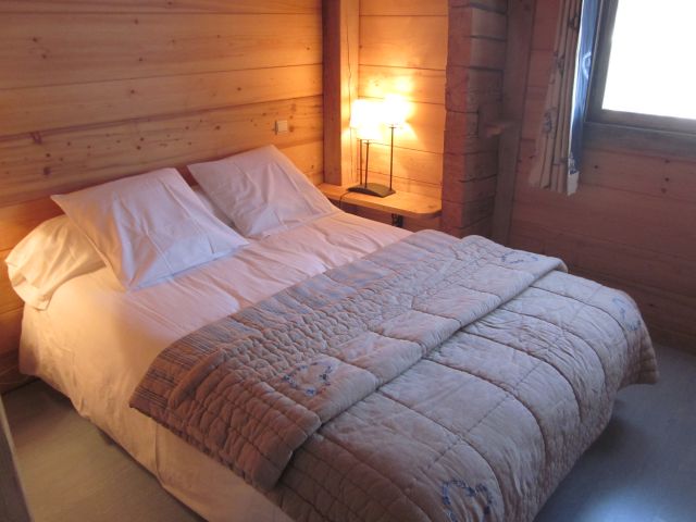 chambre N°1 -  2 couchages avec cabinet de toilette attenant