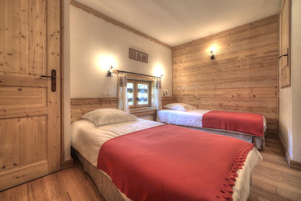 CHAMBRE ARIONDAZ  2 lits individuels