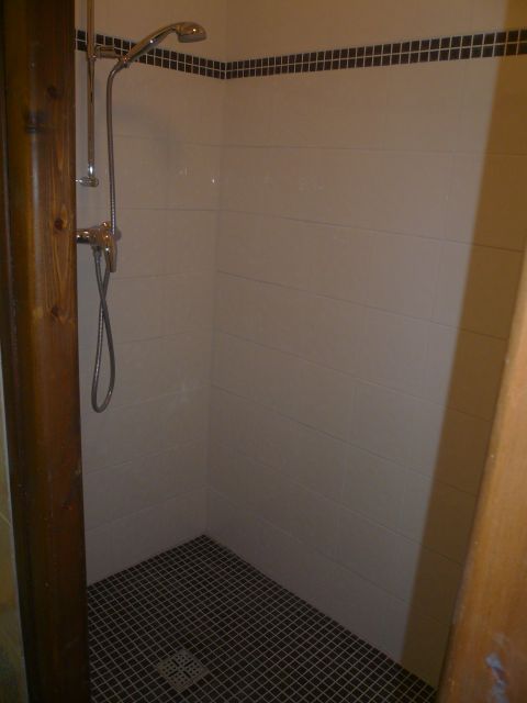 Douche à l'italienne neuve