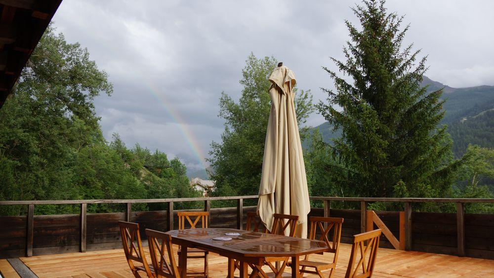 Arc en ciel sur la terrasse