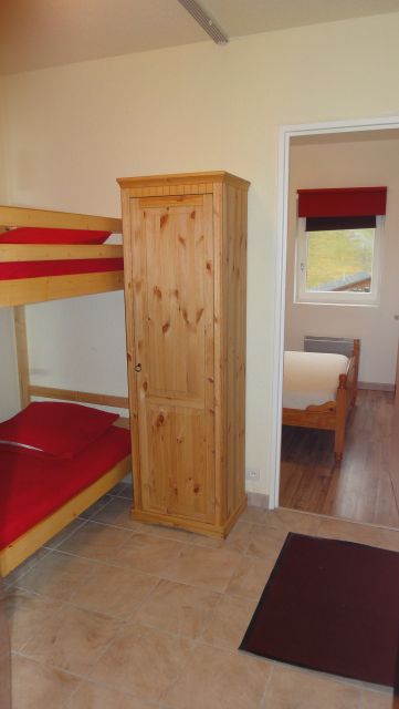 Vue du coin montagne avec la chambre en arrière plan