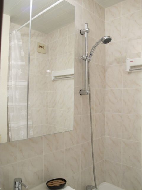 salle de bains baignoire- douche