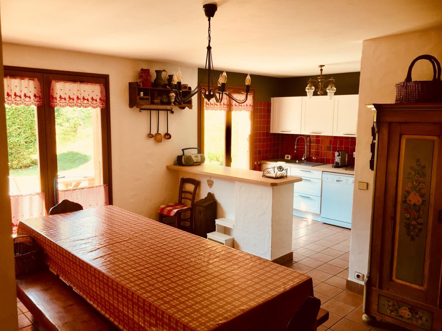 Cuisine toute neuve toute équipée 