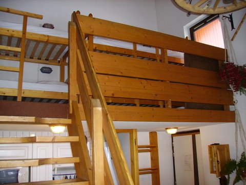Escalier pour mezzanine. 
