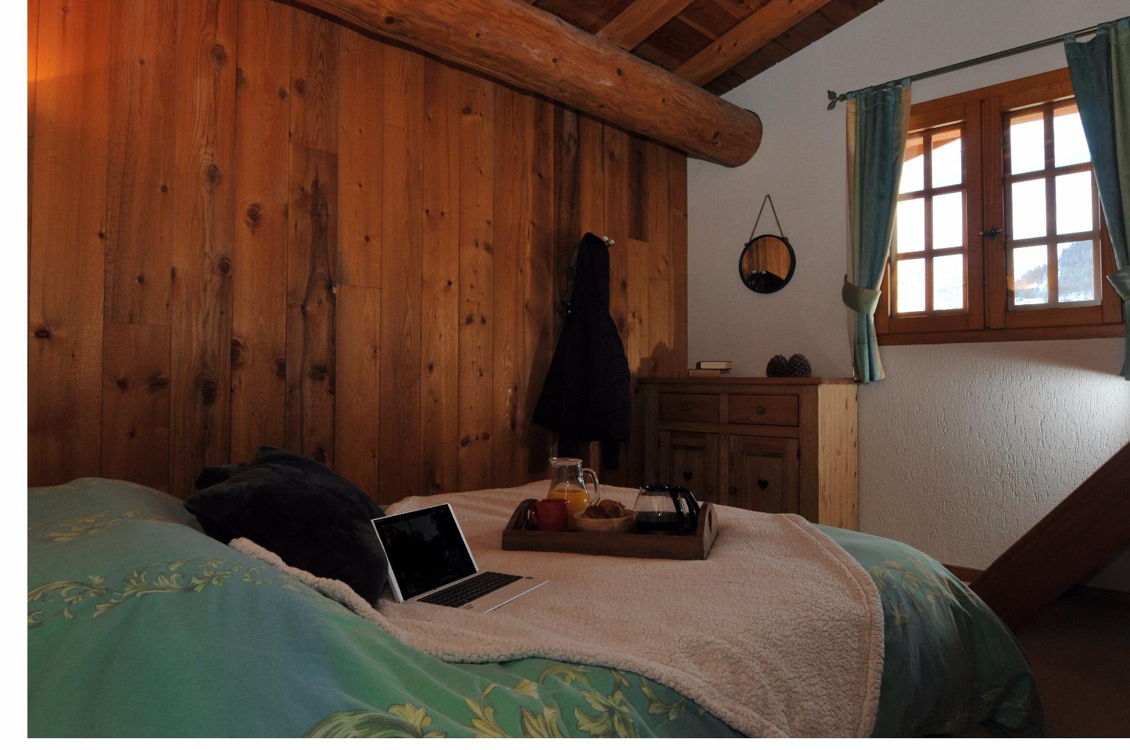 chambre double  avec mezanine lit simple