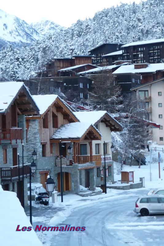 chemin de l'esseillon au départ du Grand Vallon vers le centre de la station