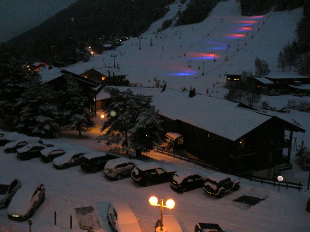 vue de l'appartement, ski nocturne