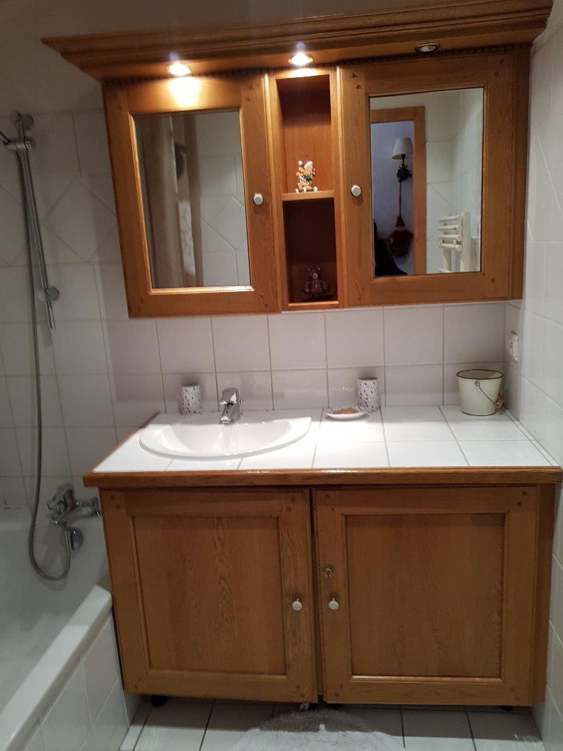 Salle de bain
Baignoire, lave linge