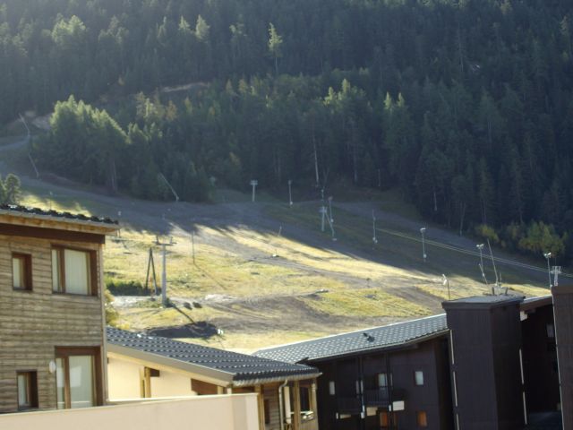 Vue de la terrasse l'été exposition sud