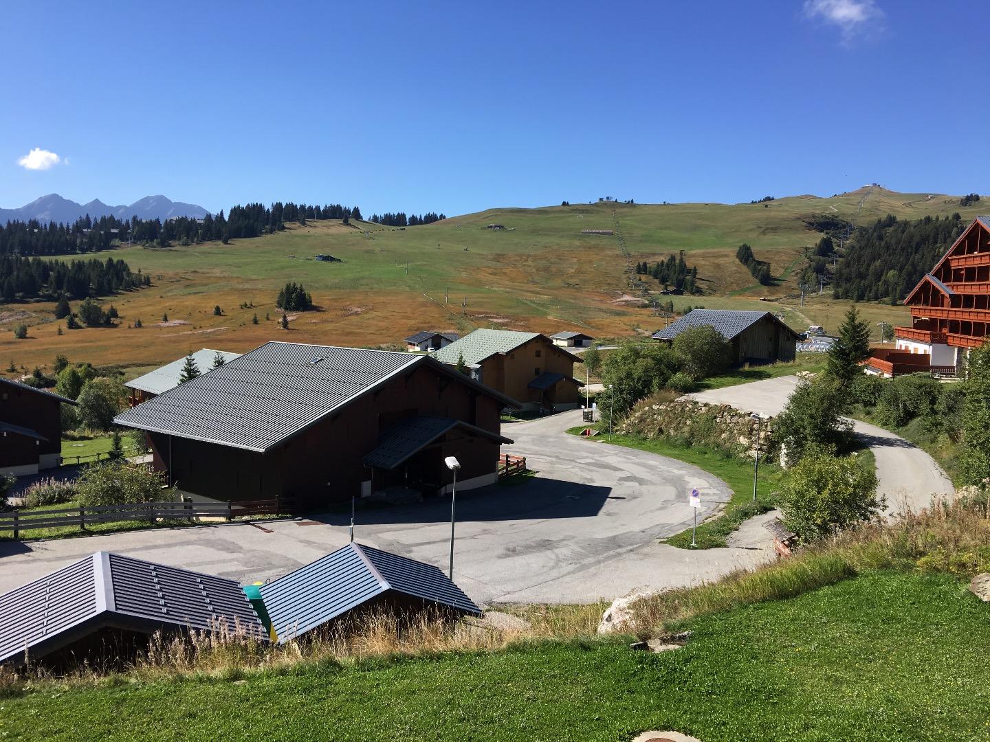 vue de appartement plein sud et mont Bisanne