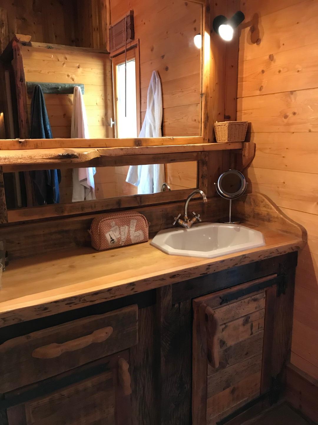 salle de bain de la chambre "ensuite"