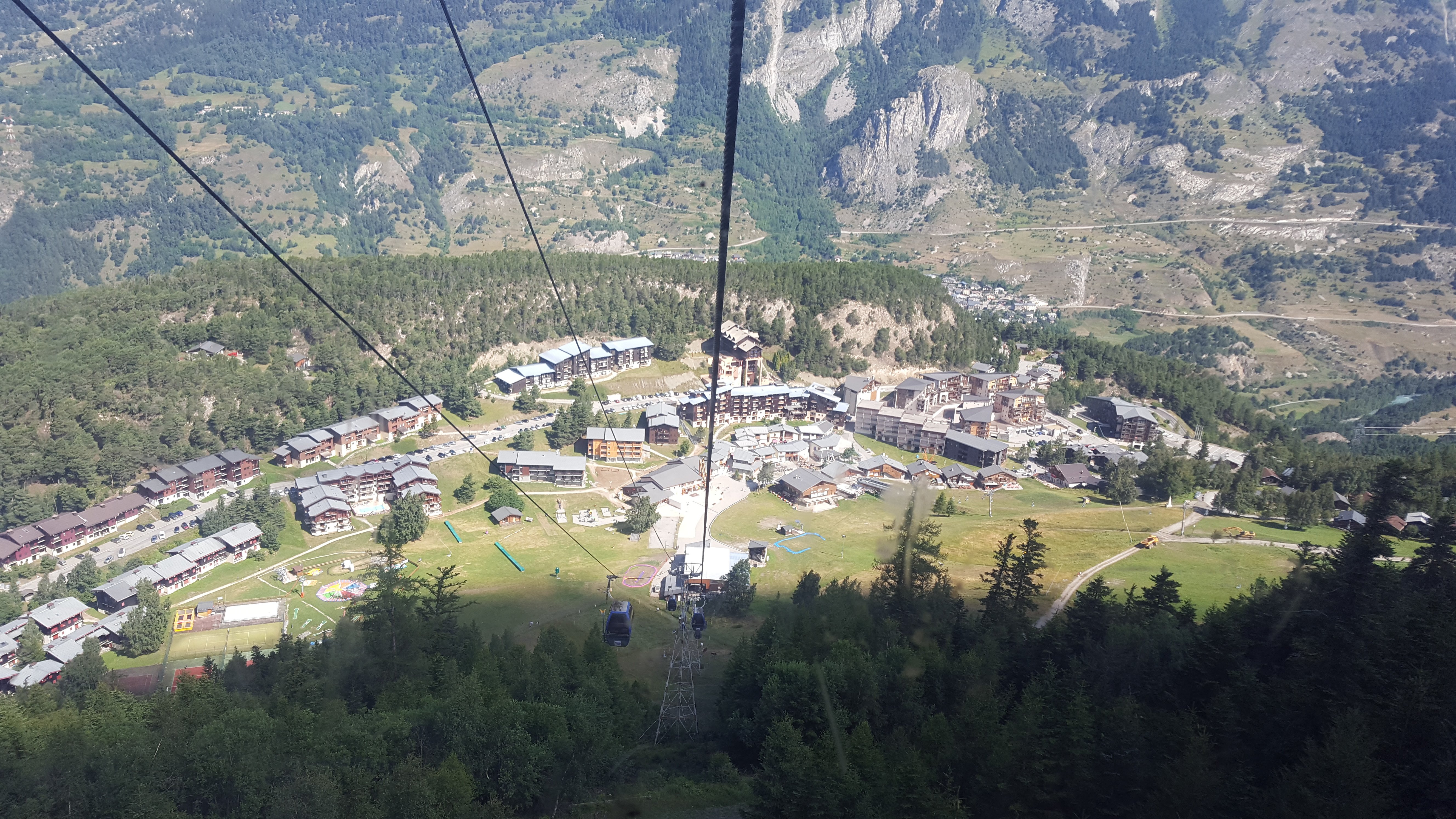 Très bel appartement avec vue sur les montagnes