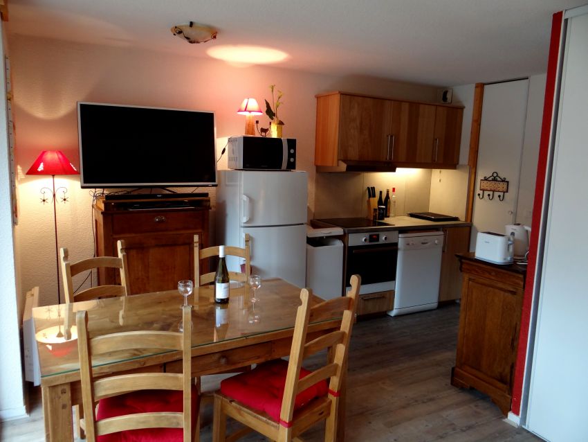 Coin salle à manger, cuisine