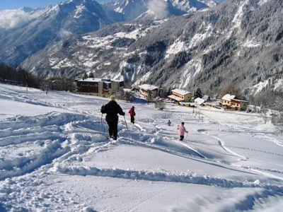 piste des clochettes  arrivée devant la location (piste verte équipée de canons à neige)