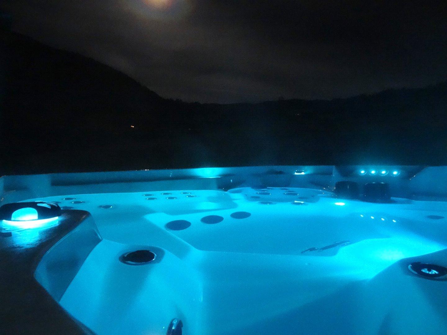 Spa à 38°C sous les étoiles