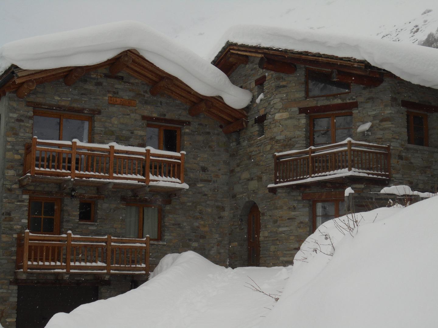 Le chalet l'hiver