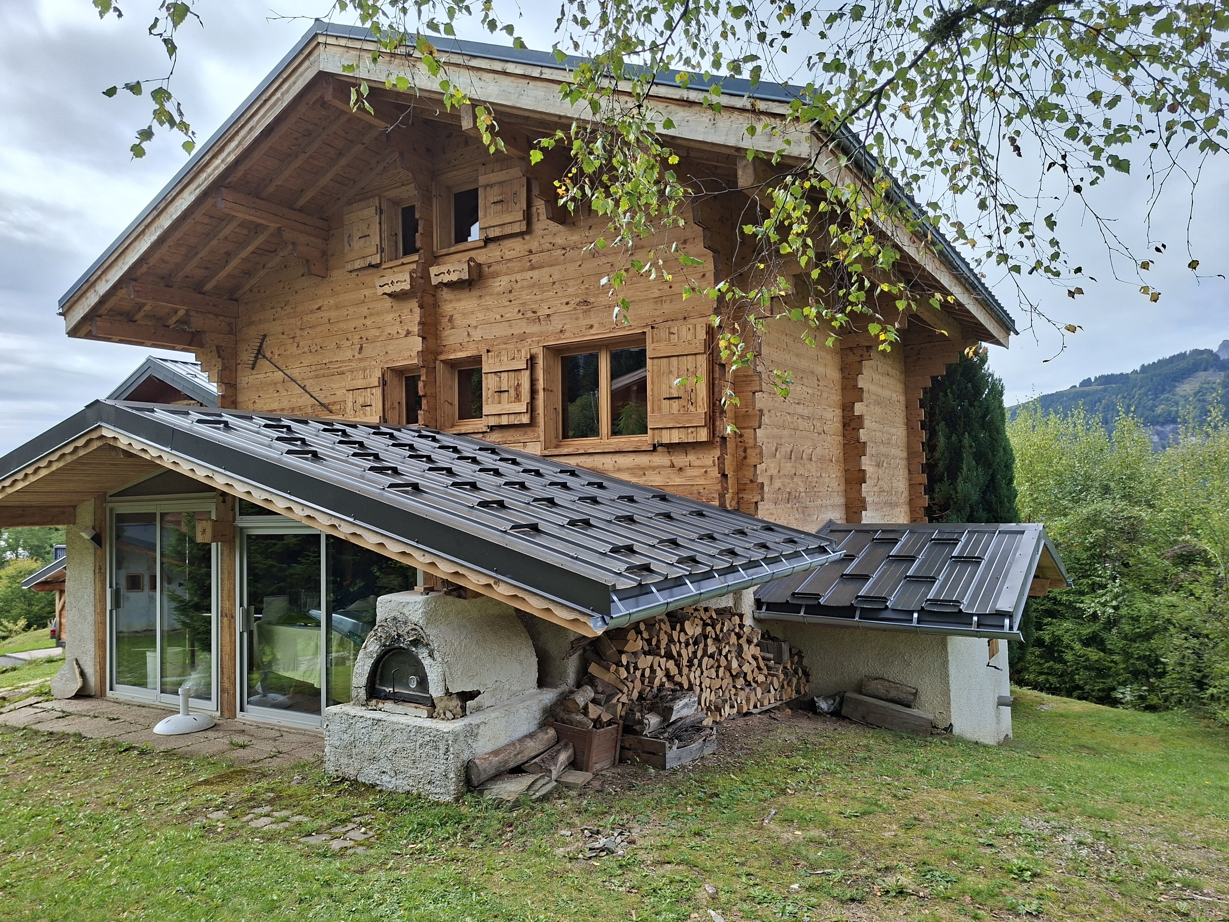 Jardin autour du chalet