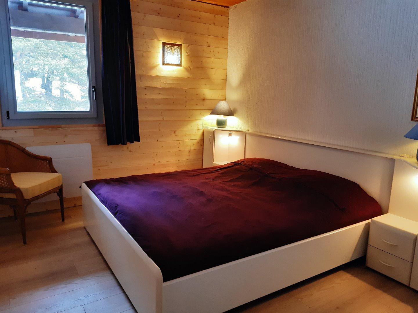 Chambre 1 avec lit 180*200