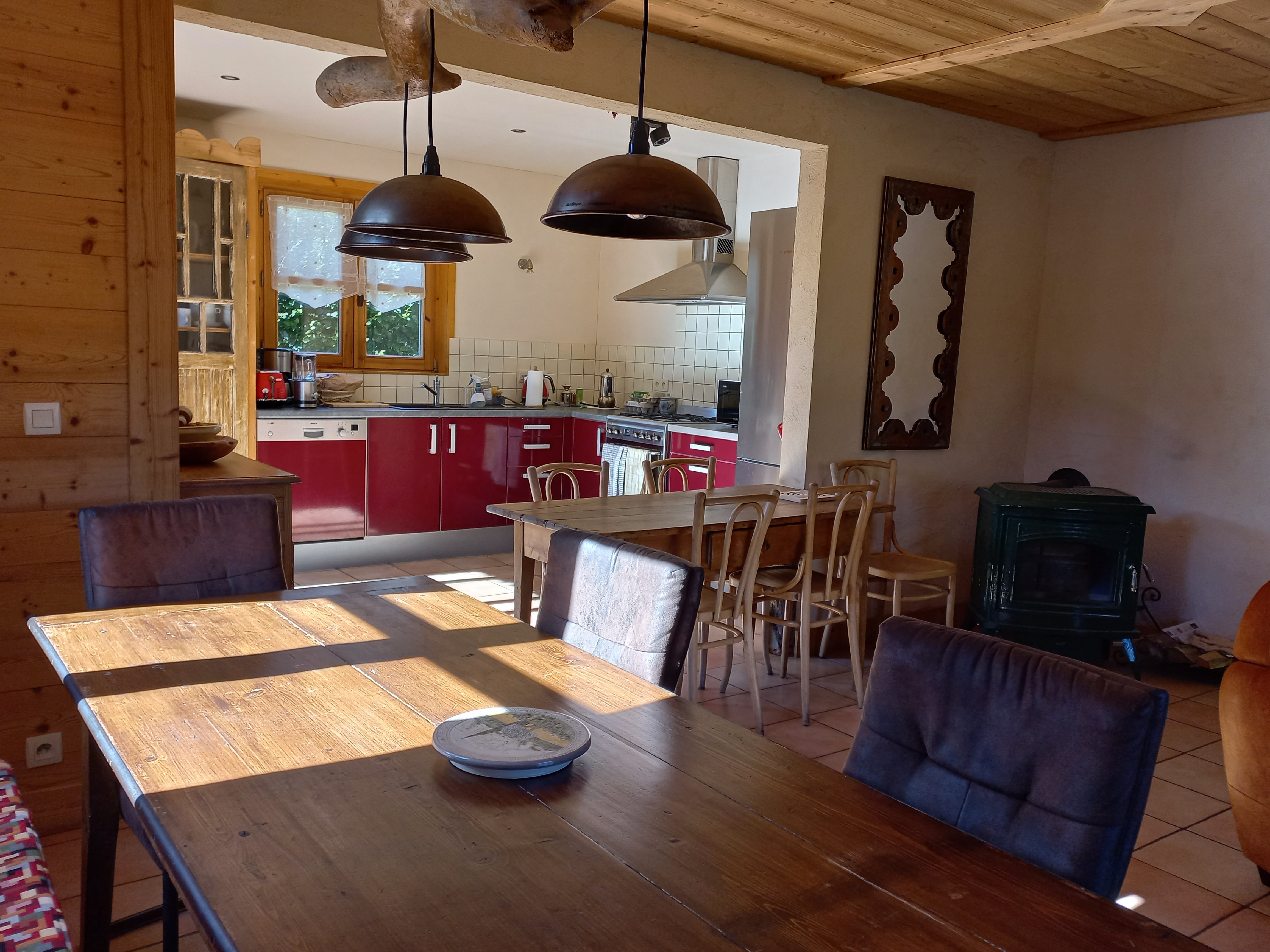 salle à manger / ouverte cuisine /séjour