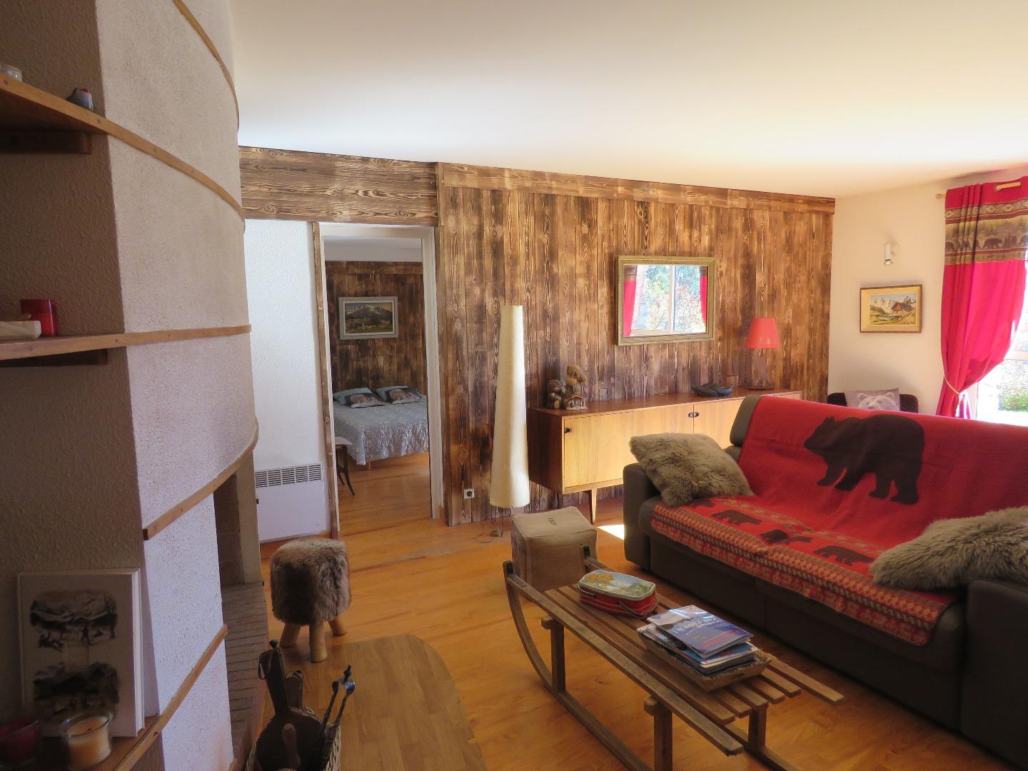 salon et entrée chambre